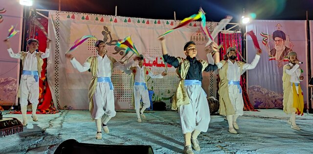 نخستین جشنواره فرهنگ اقوام زاگرس‌نشین «بلوط» در یاسوج پایان یافت