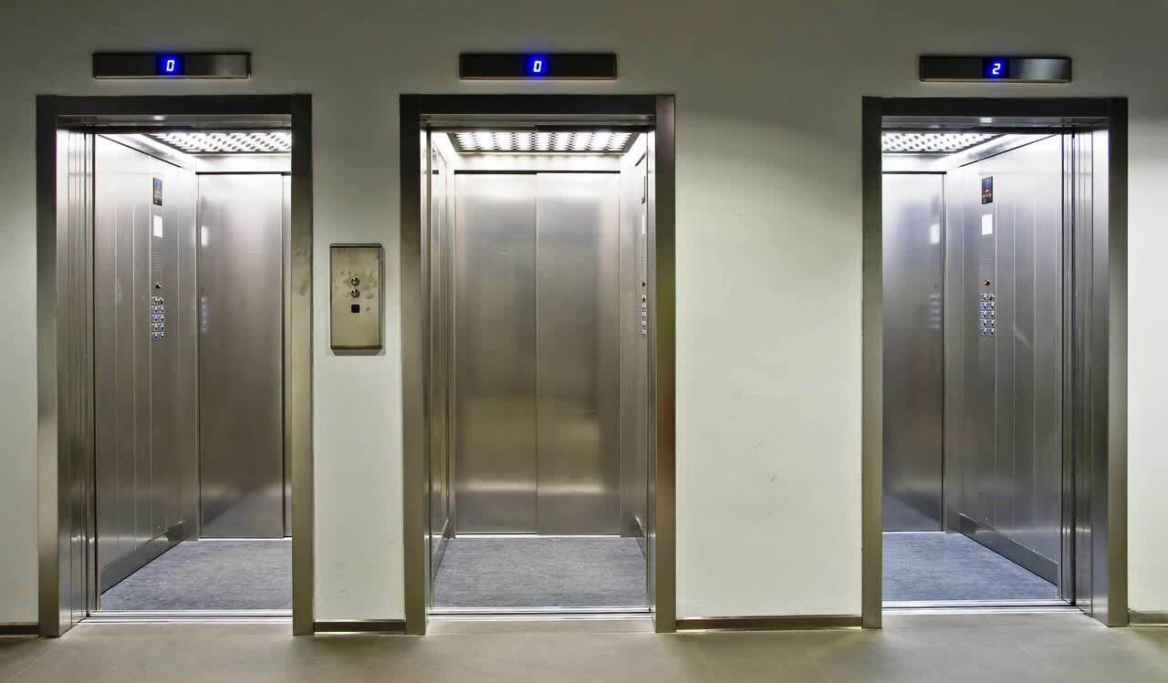 صدور بیمه نامه برای آسانسورهای فاقد تاییدیه ایمنی استاندارد غیرقانونی و ممنوع می باشد